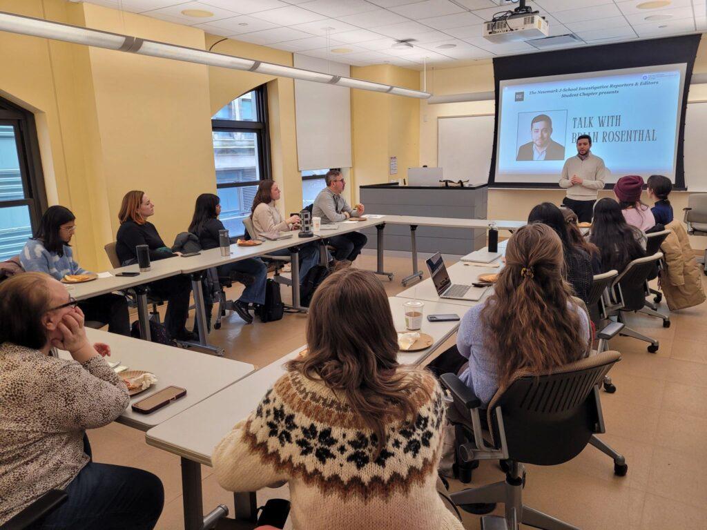 Group of students listening to Brian Rosenthal of IRE.